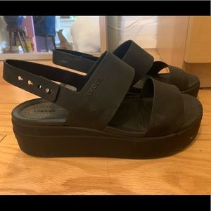 Crocs Brooklyn platform sandals black 8